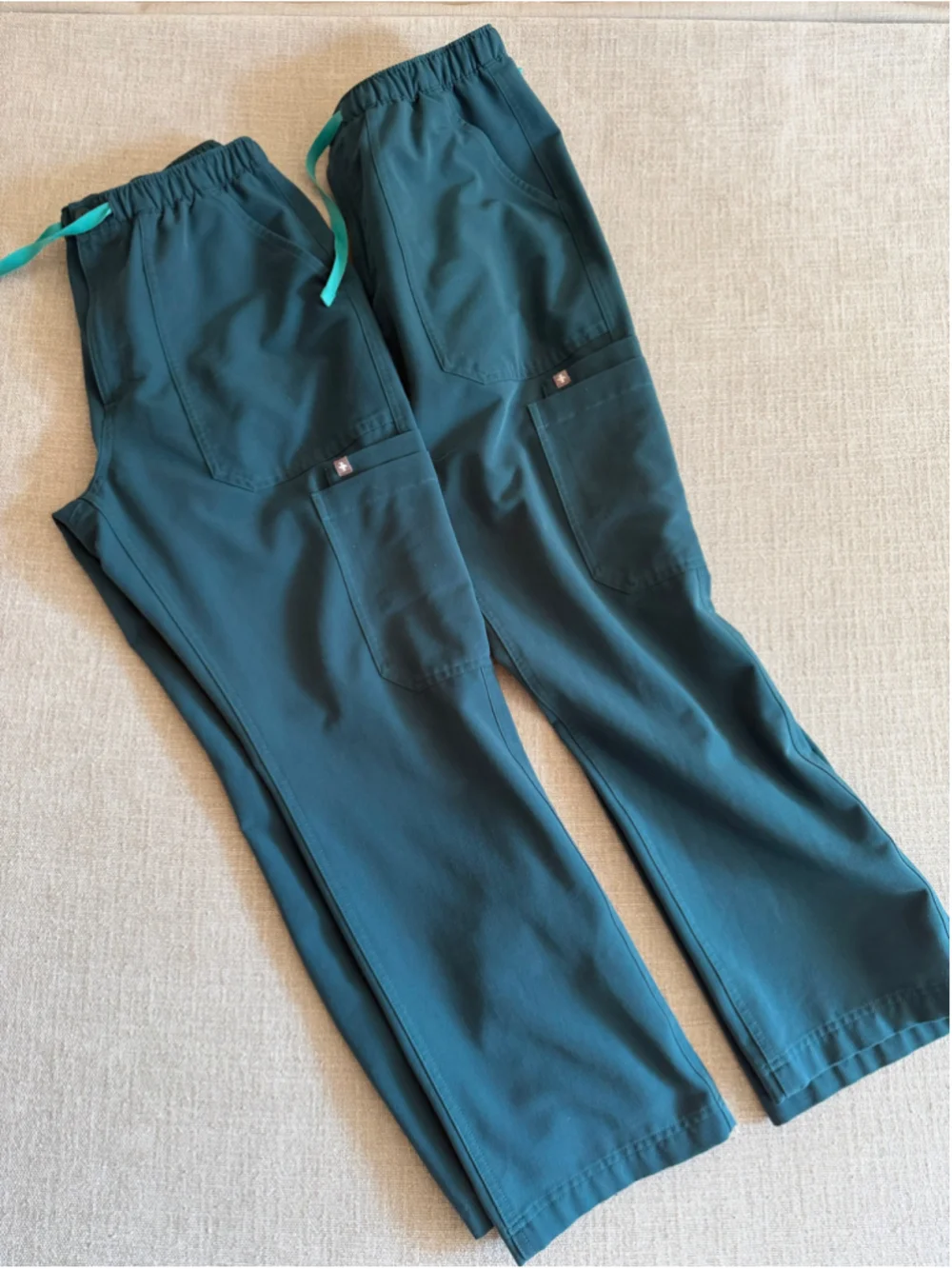 Figs Cairo Straight-Leg Scrub Pant Caribbean Blue Mens medium 2 pair